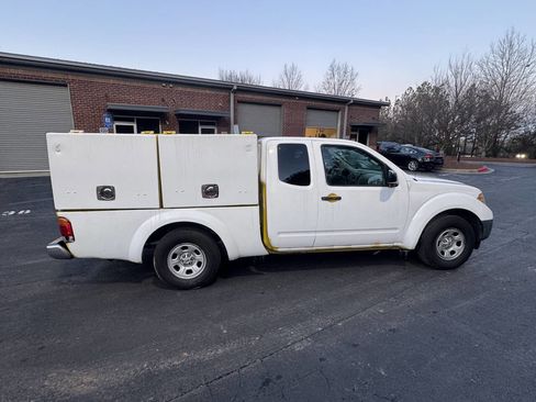 Used 2012 Nissan Frontier S w/ S Preferred Pkg image 5