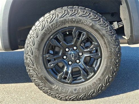 Used 2022 Chevrolet Silverado 1500 ZR2 w/ Technology Package image 8