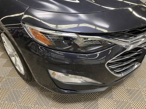 Used 2023 Chevrolet Malibu LT image 3