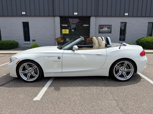 Used 2011 BMW Z4 sDrive35is RWD image 18