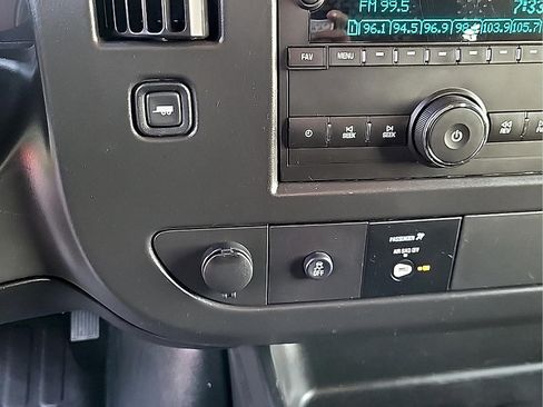 Used 2025 GMC Savana 2500 w/ Driver Convenience Package RWD image 21