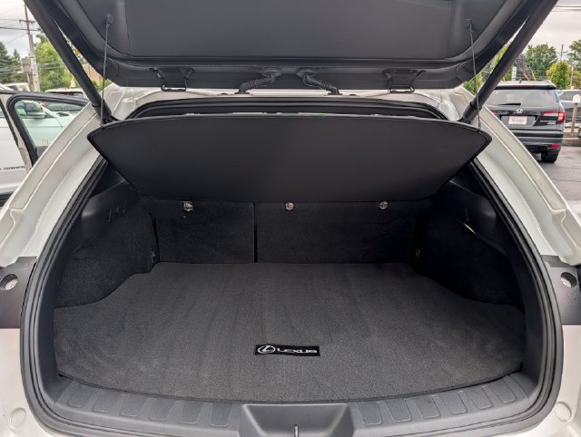 Used 2024 Lexus UX 250h FWD image 11