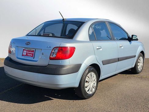 Used 2009 Kia Rio LX FWD image 3
