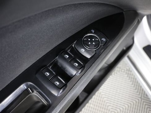 Used 2015 Ford Fusion SE FWD image 30