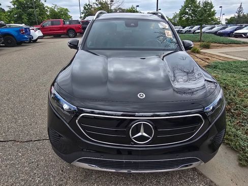 Used 2023 Mercedes-Benz EQB 350 4MATIC SUV w/ Pinnacle Package image 8