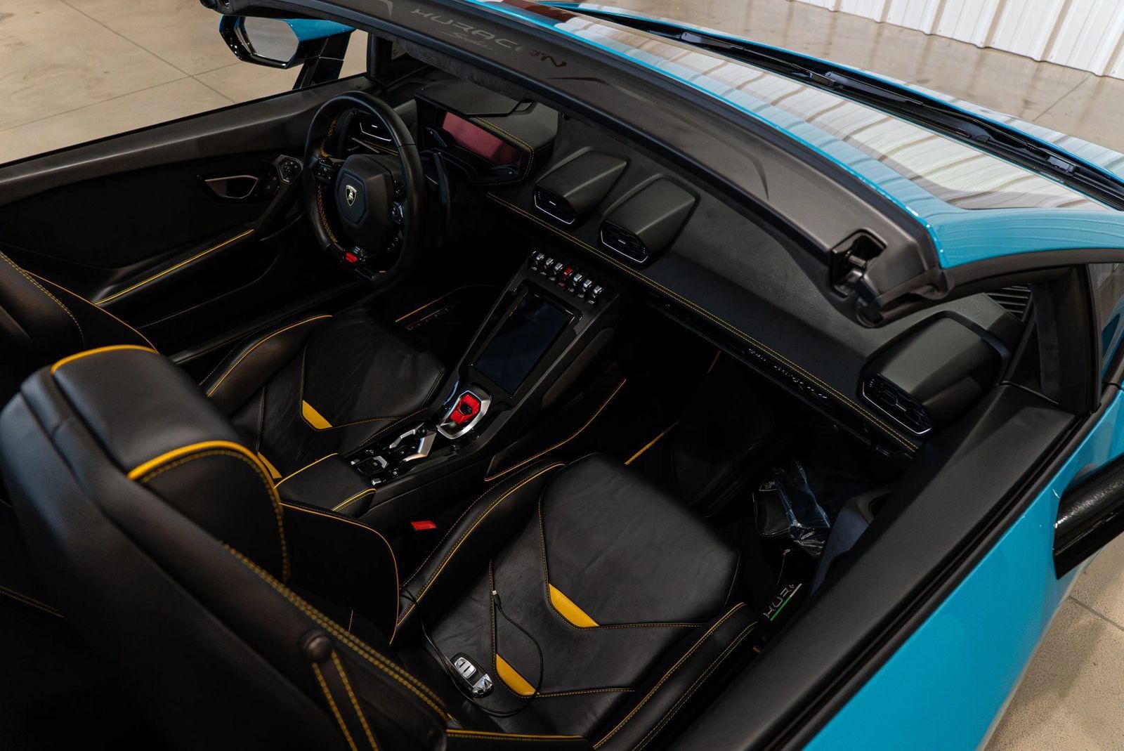 Used 2020 Lamborghini Huracan EVO AWD/4WD image 27
