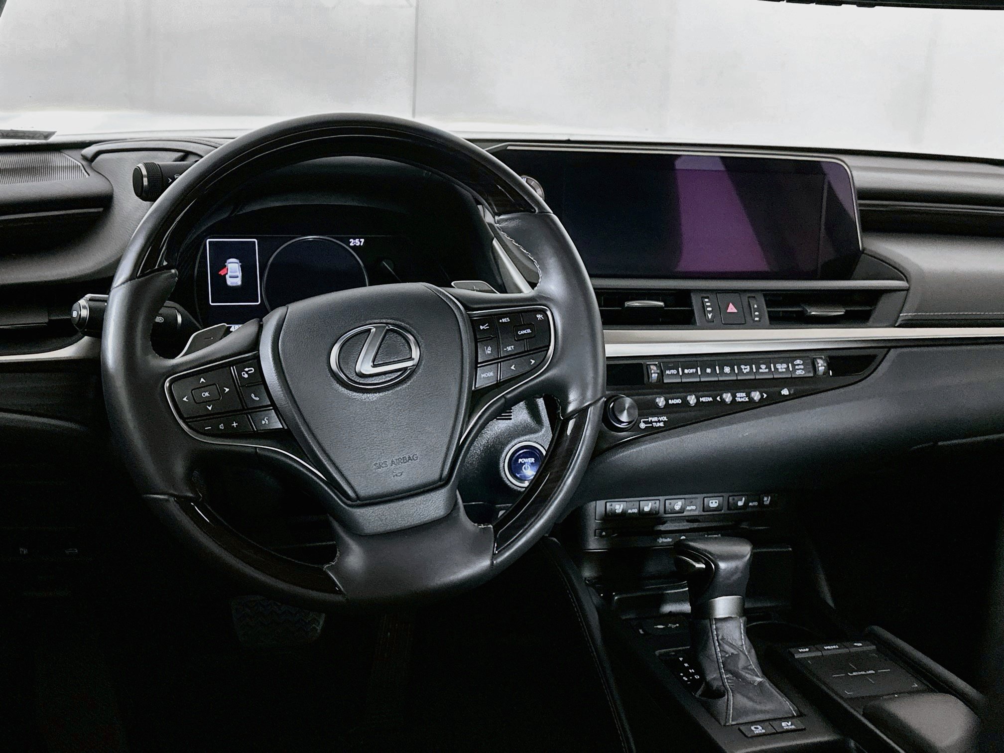 Used 2019 Lexus ES 300h w/ Accessory Package 2 FWD image 18