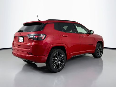 Used 2022 Jeep Compass Limited w/ (RED) Package AWD/4WD image 7