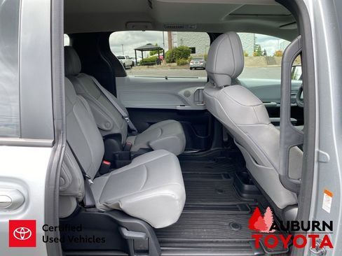 Certified 2025 Toyota Sienna XLE AWD/4WD image 17