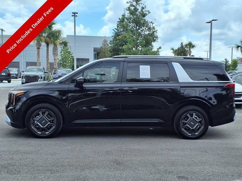 Used 2025 Kia Carnival EX FWD image 5