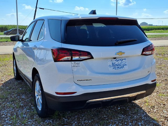 Used 2024 Chevrolet Equinox LT w/ LPO, Floor Liner Package FWD image 2