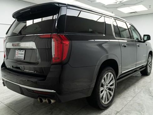 Used 2023 GMC Yukon XL Denali image 9