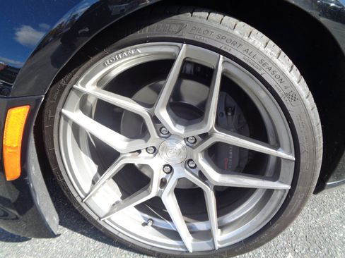 Used 2017 Chevrolet Camaro SS image 25