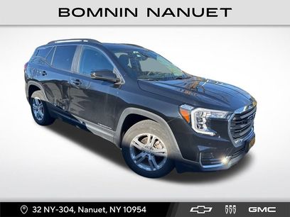 Used 2022 GMC Terrain SLE w/ Driver Convenience Package