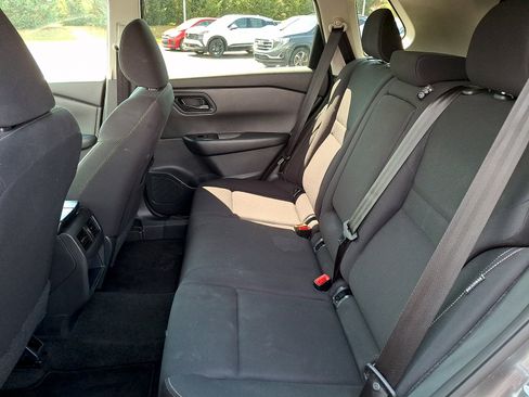 Used 2024 Nissan Rogue S AWD/4WD image 10