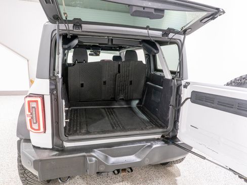 Used 2023 Ford Bronco Wildtrak AWD/4WD image 35