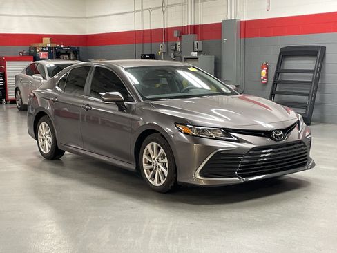 Used 2024 Toyota Camry LE image 38