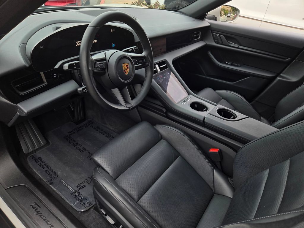 Used 2022 Porsche Taycan 4 Cross Turismo AWD/4WD image 10