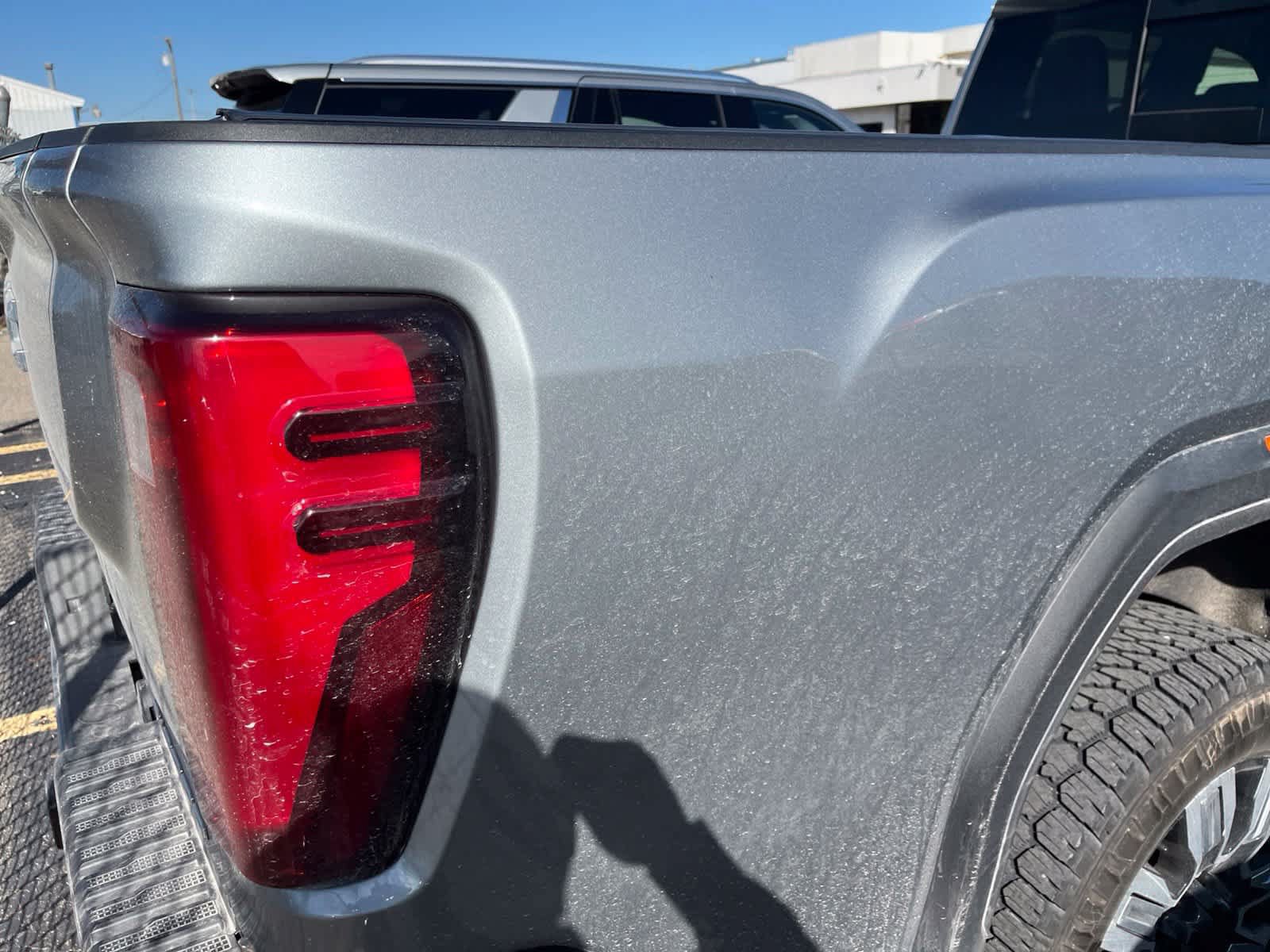 Used 2024 GMC Sierra 2500 Denali w/ Denali Reserve Package AWD/4WD image 17
