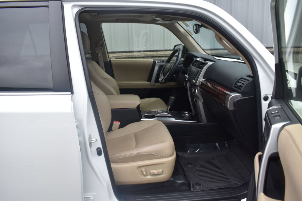 Certified 2024 Toyota 4Runner Limited AWD/4WD image 25