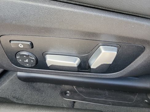 Used 2020 BMW 330i Sedan w/ Convenience Package image 23