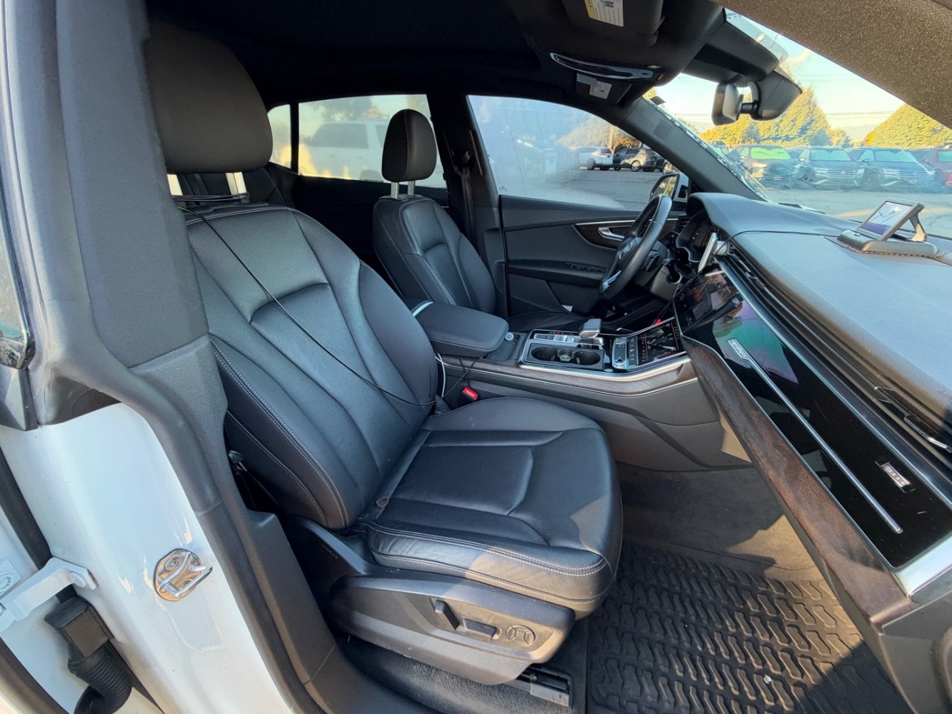 Used 2020 Audi Q8 Premium Plus w/ Premium Plus Package AWD/4WD image 10