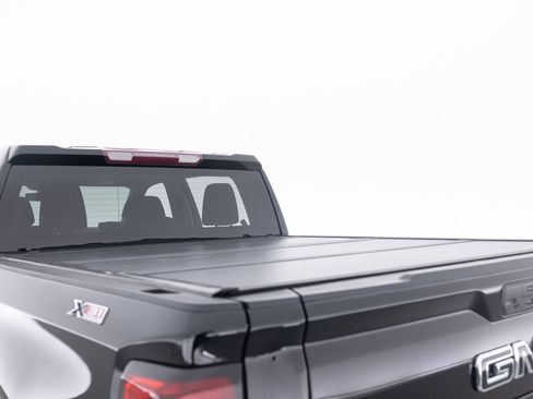 Used 2022 GMC Sierra 1500 Elevation image 43