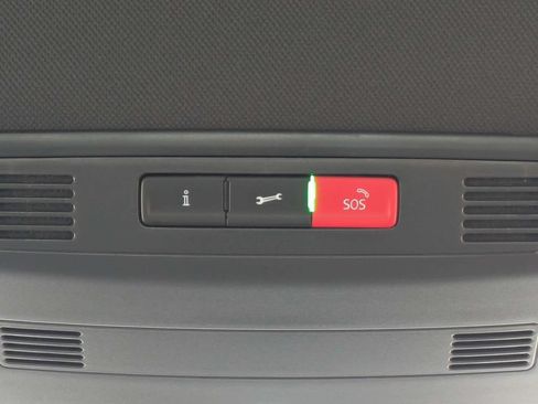Certified 2026 Volkswagen Jetta SE FWD image 21