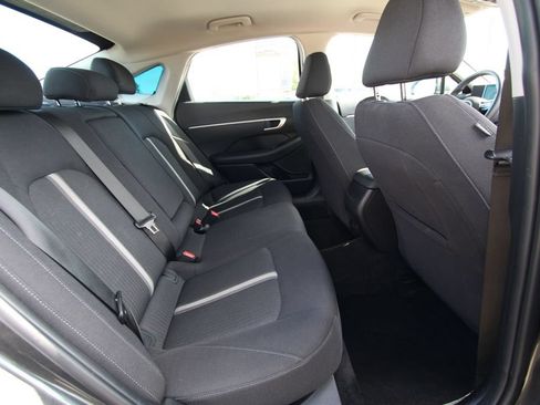 Used 2025 Hyundai Sonata SEL FWD image 9