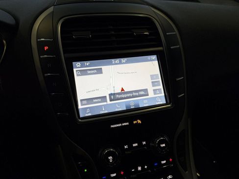 Used 2020 Lincoln Nautilus Premier w/ Equipment Group 101A image 22