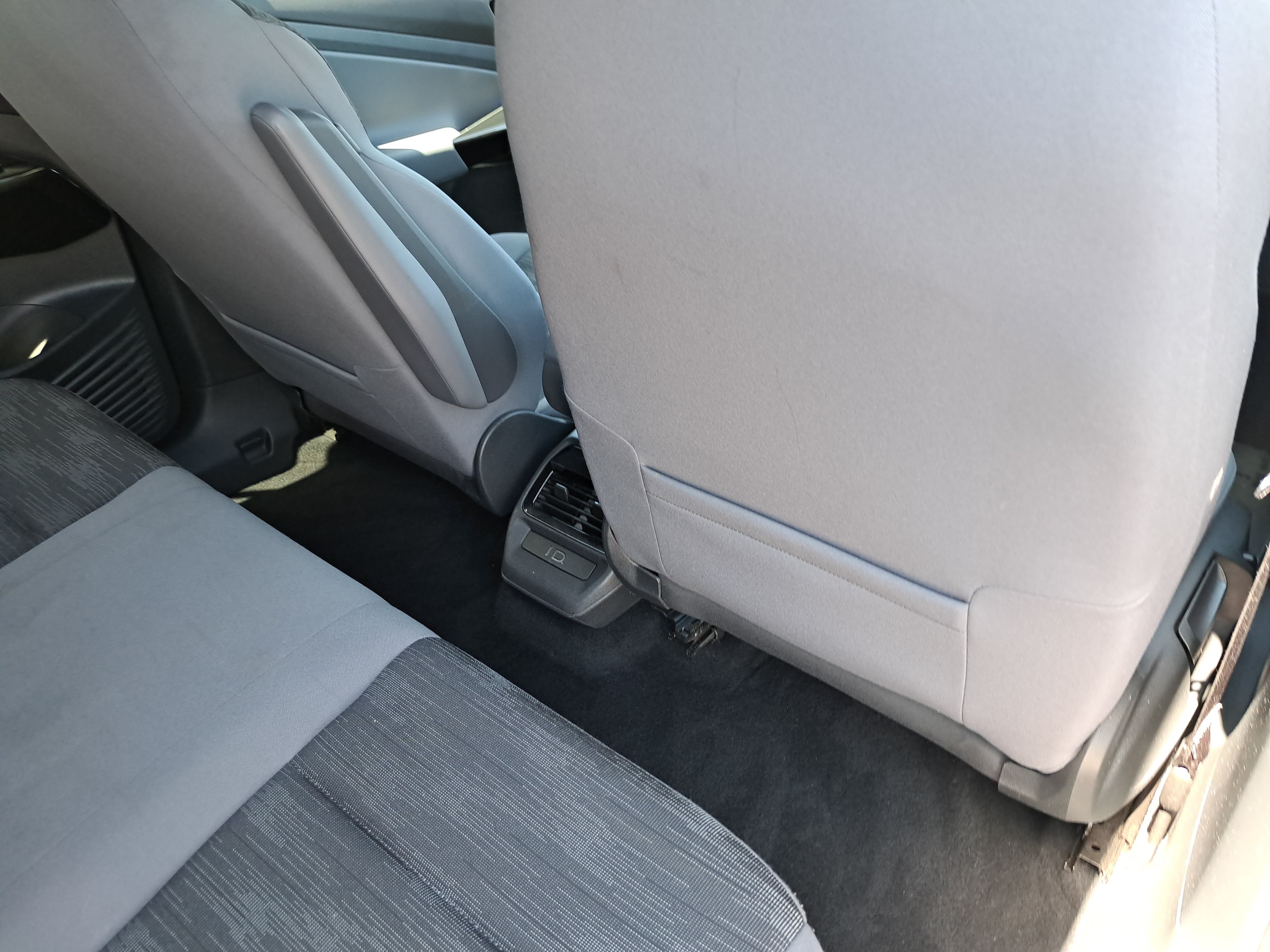Used 2022 Volkswagen ID.4 Pro RWD image 11