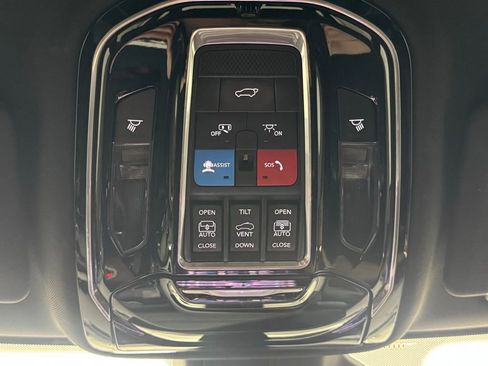 Used 2021 Jeep Grand Cherokee L Summit w/ Advanced Protech Group IV AWD/4WD image 34