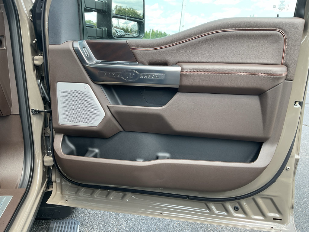 New 2026 Ford F350 King Ranch w/ Chrome Package AWD/4WD image 13