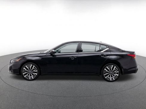 Used 2026 Nissan Altima 2.5 SV FWD image 4