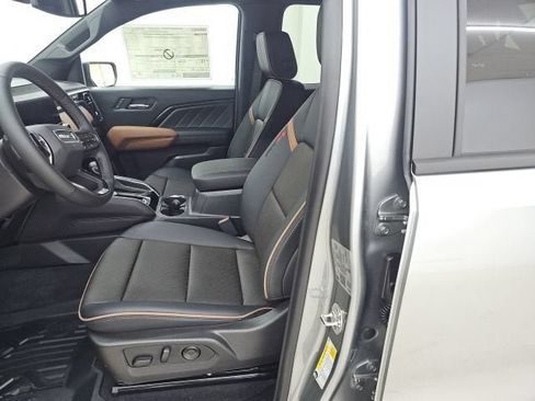 New 2026 GMC Canyon AT4 w/ Nightfall Edition AWD/4WD image 10