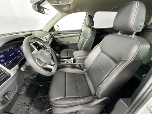 Used 2023 Volkswagen Atlas SE image 20