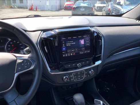 Used 2023 Chevrolet Traverse LT w/ LPO, Floor Liner Package AWD/4WD image 5