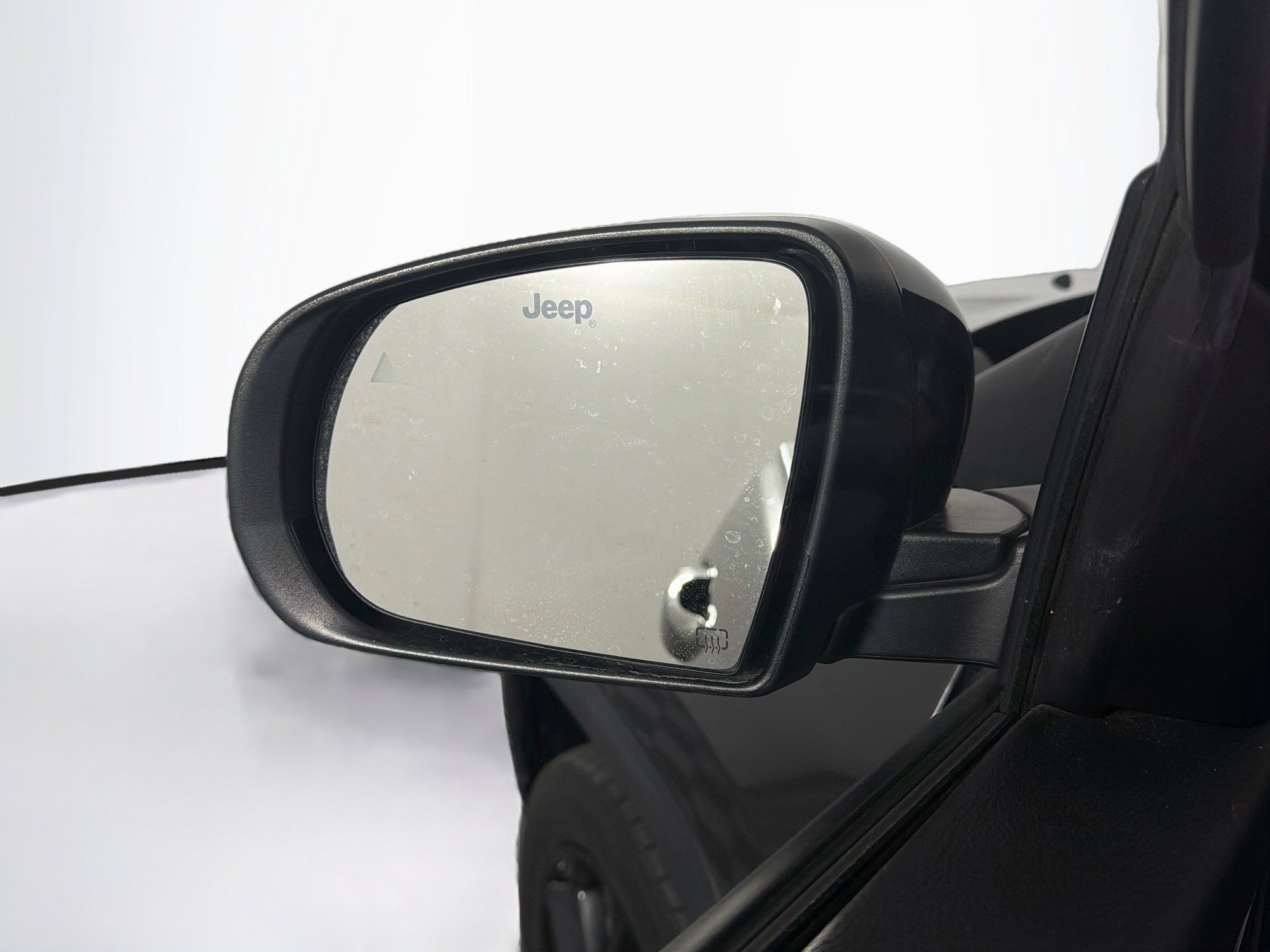 Used 2023 Jeep Compass Latitude AWD/4WD image 16