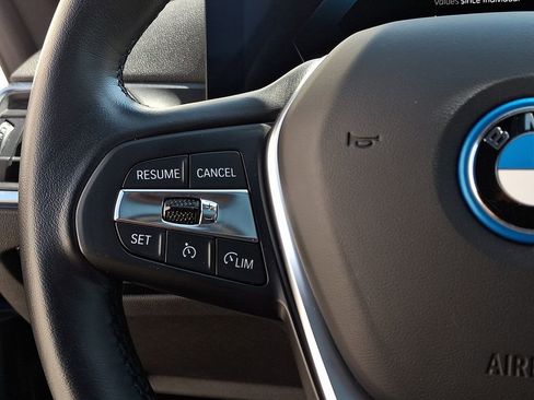 Certified 2024 BMW i4 xDrive40i image 22