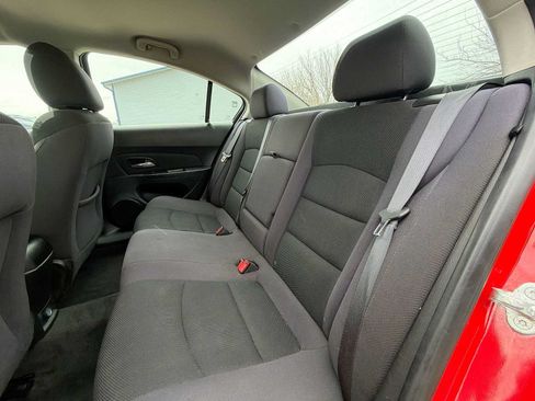 Used 2015 Chevrolet Cruze LT FWD image 16