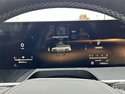 Certified 2025 INFINITI QX80 Sensory image 19