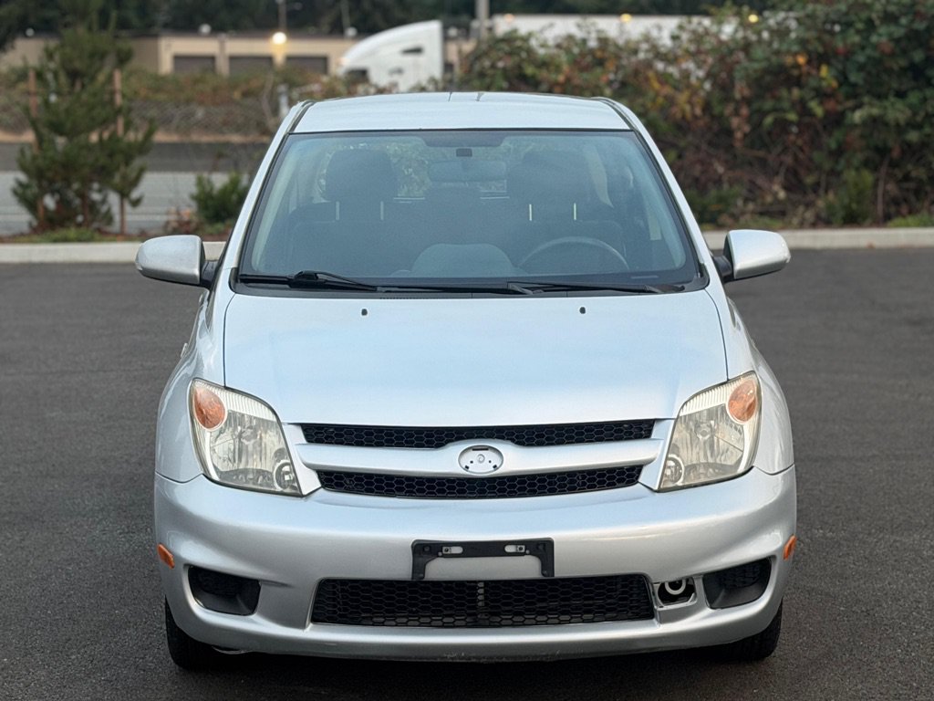 Used 2006 Scion xA FWD image 2