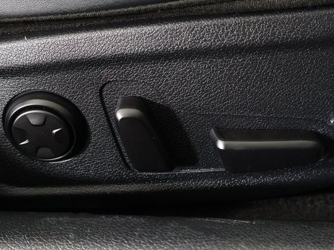 Used 2023 Kia Stinger GT2 image 39