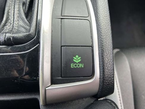 Used 2019 Honda Civic Sport image 21