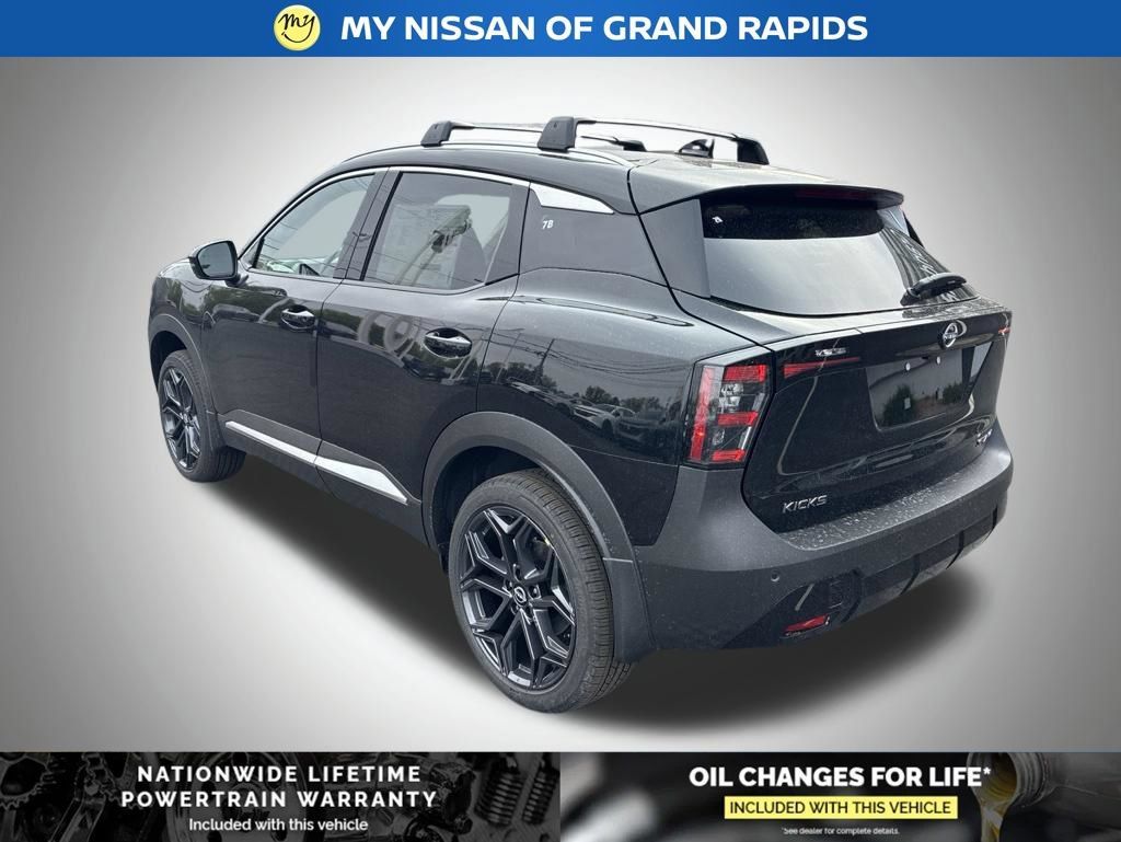 New 2026 Nissan Kicks SR AWD/4WD image 3