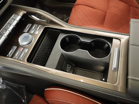 Used 2025 Lincoln Nautilus Black Label image 19