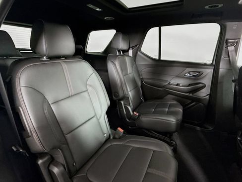 Used 2023 Chevrolet Traverse RS AWD/4WD image 39