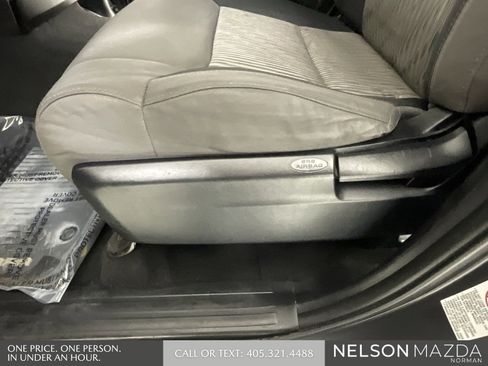 Used 2016 Toyota Tundra SR5 image 25