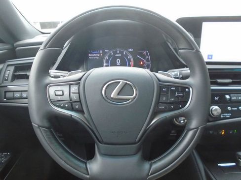 Used 2023 Lexus ES 350 Ultra Luxury image 14