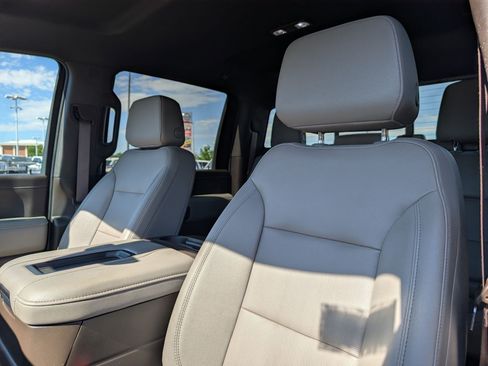 Used 2022 Chevrolet Silverado 3500 LTZ w/ LTZ Convenience Package AWD/4WD image 25